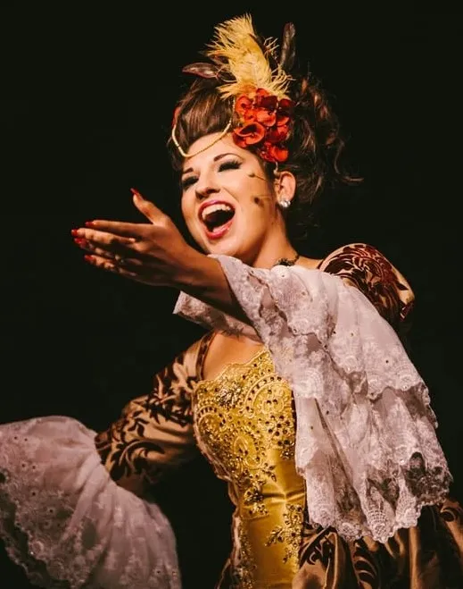 Рене Холидей